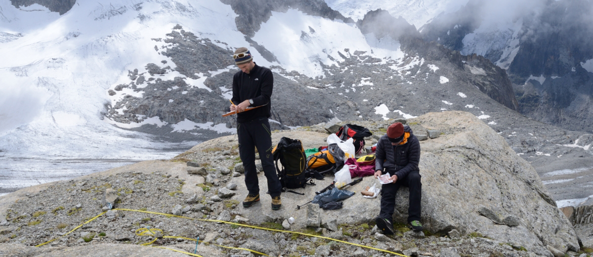 CREA Mont-Blanc researchers take down vegetation measurements at the Jardin de Talèfre